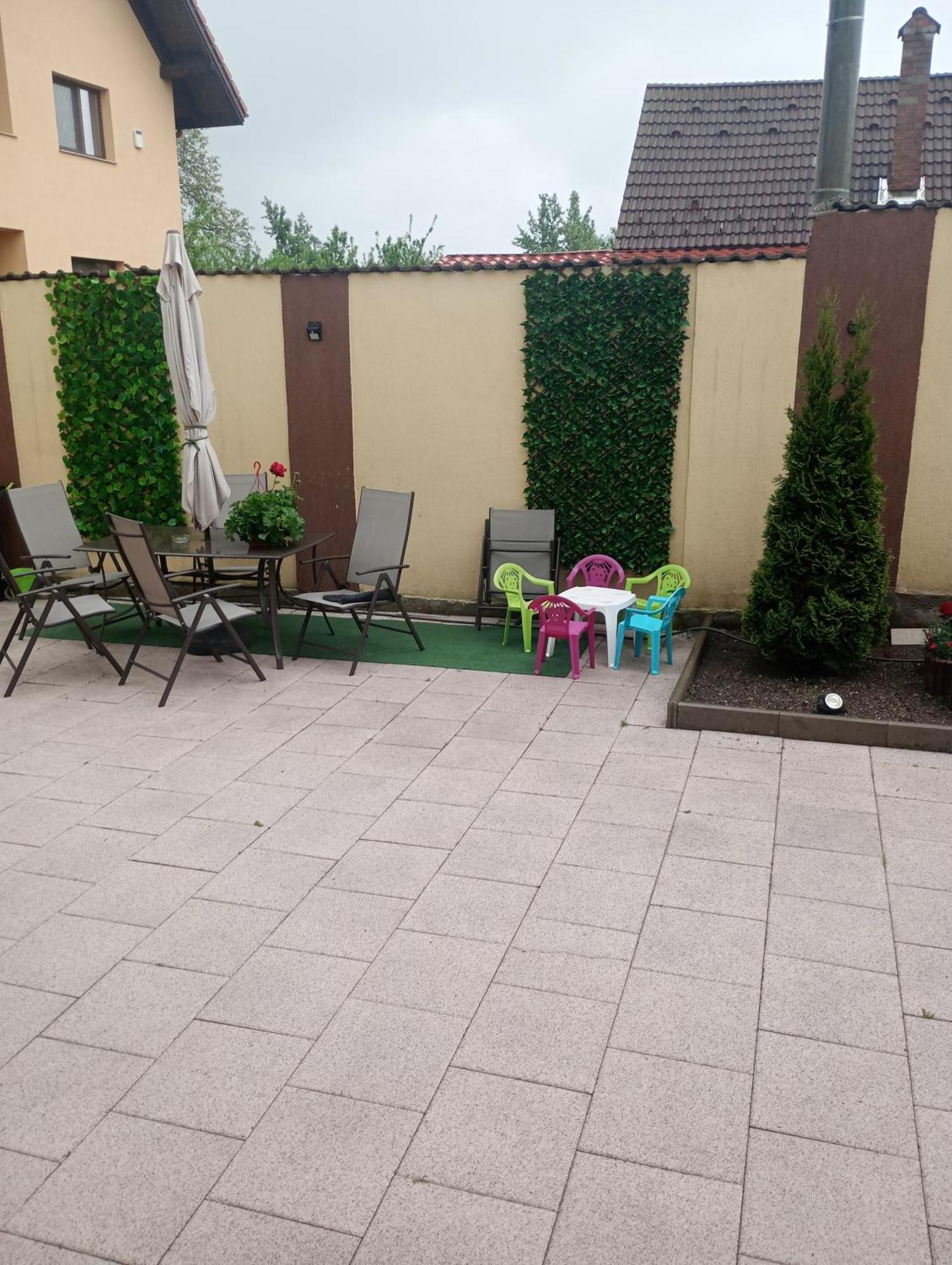 Izabella Guest House Săcele Eksteriør bilde
