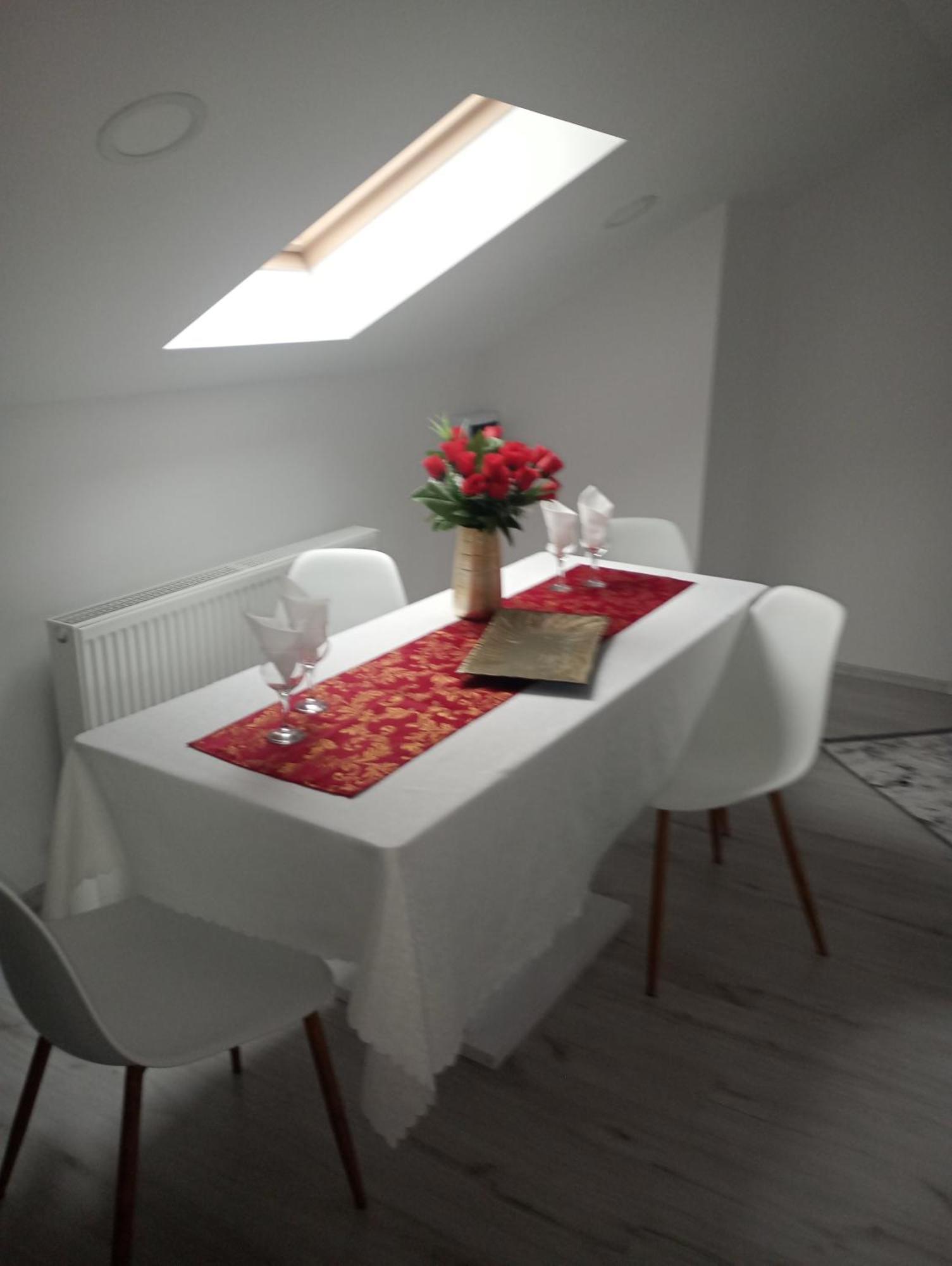 Izabella Guest House Săcele Eksteriør bilde