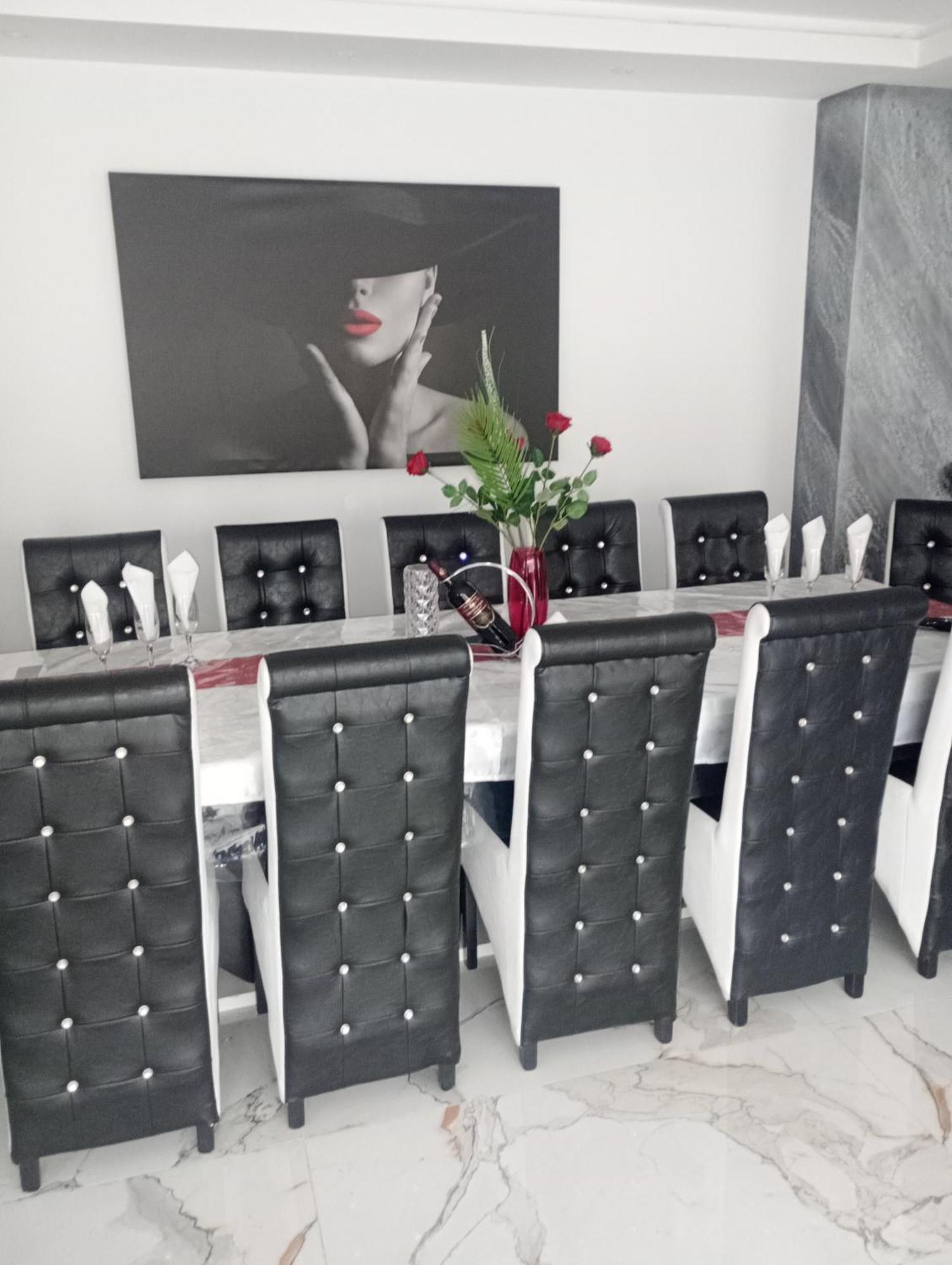 Izabella Guest House Săcele Eksteriør bilde