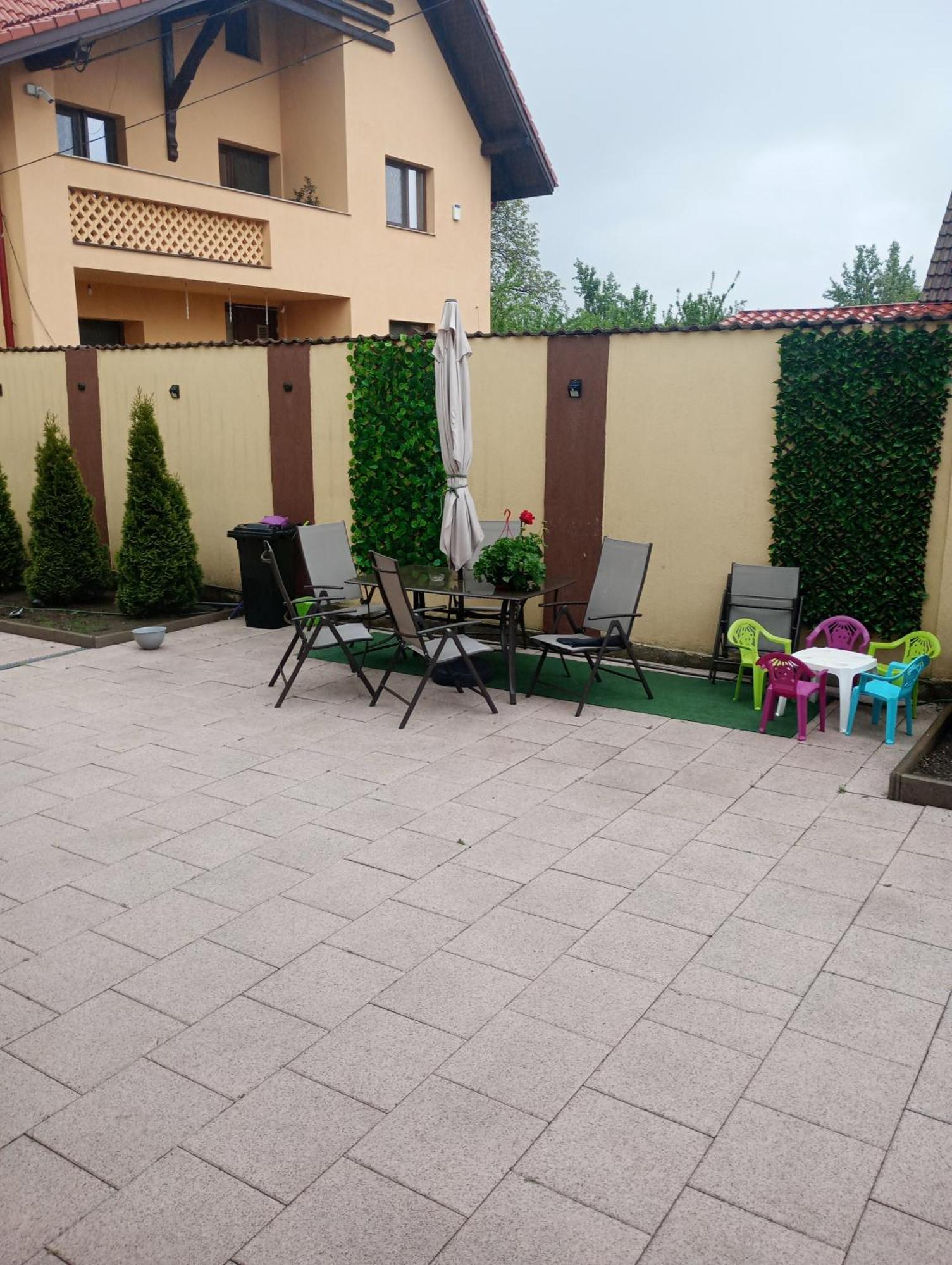 Izabella Guest House Săcele Eksteriør bilde